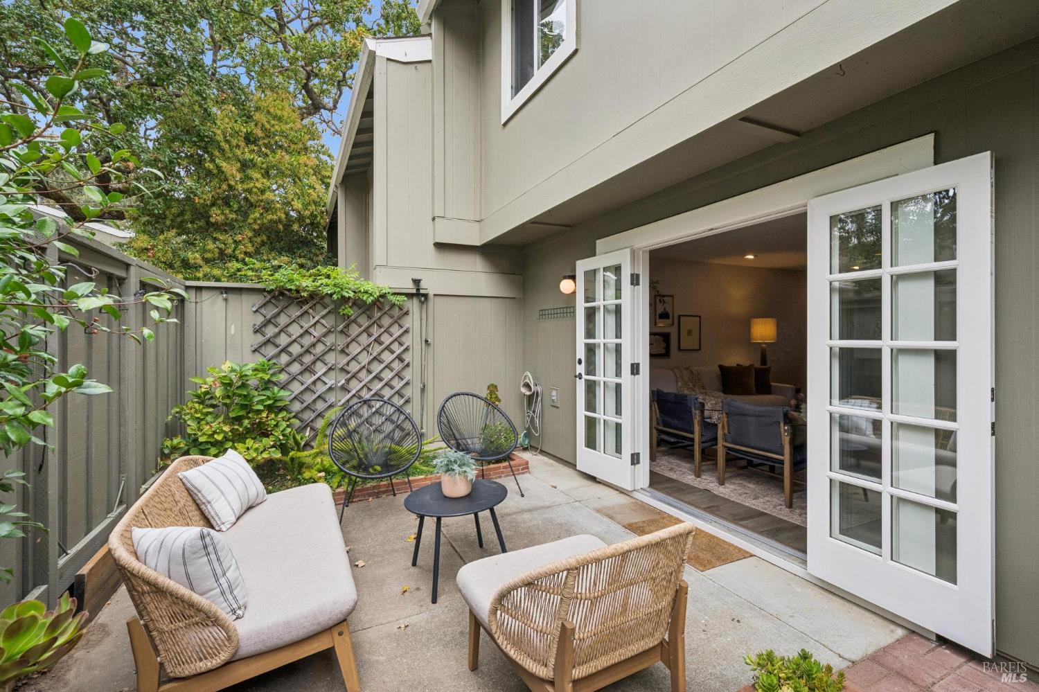 1263 Valley Oak Court Novato CA 94947
