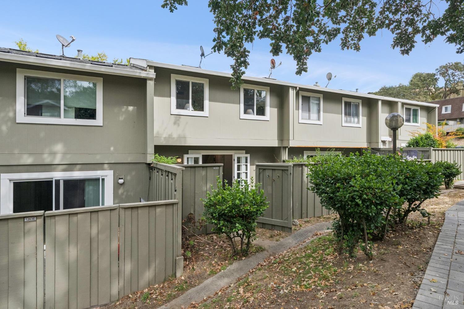1263 Valley Oak Court Novato CA 94947