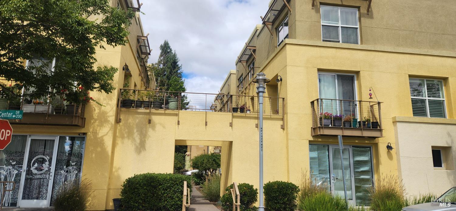 318 City Center Drive Rohnert Park CA 94928