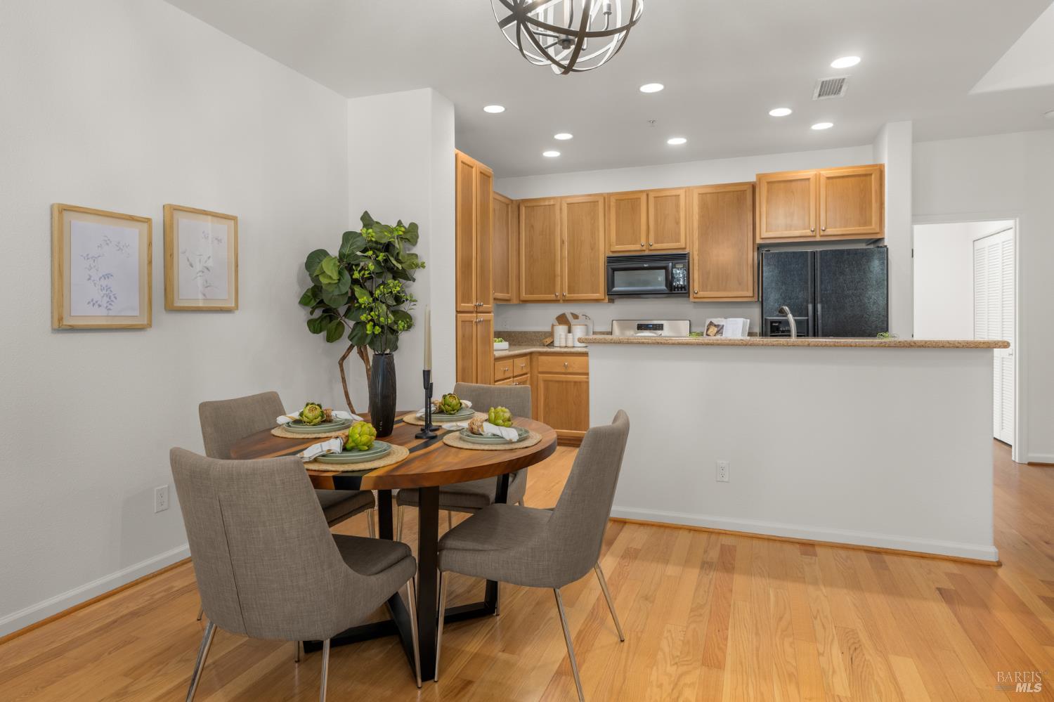 6935 Santero Way Cotati CA 94931
