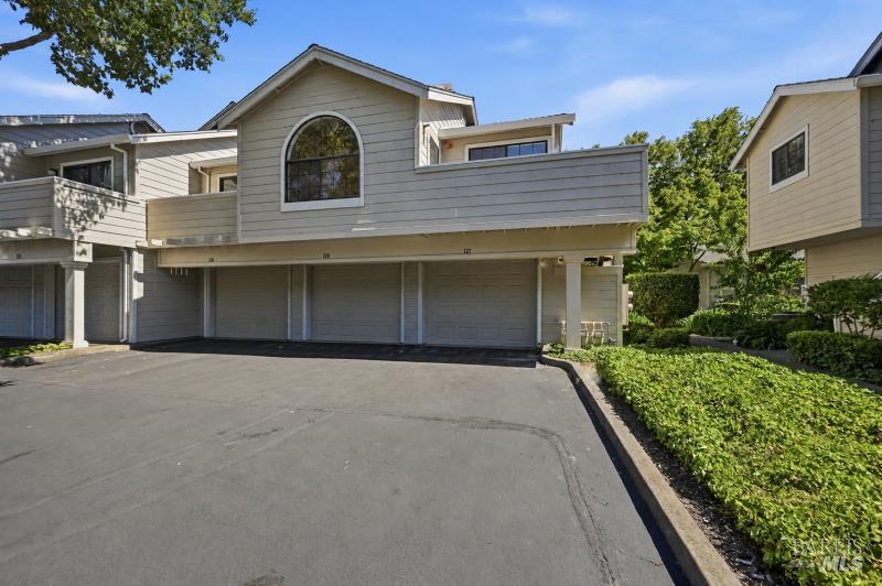 127 Golden Gate Circle Napa CA 94558