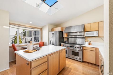 121 Red Hill Circle Tiburon CA 94920