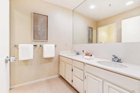 121 Red Hill Circle Tiburon CA 94920