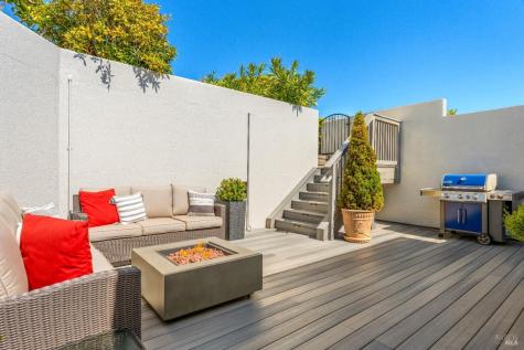 121 Red Hill Circle Tiburon CA 94920