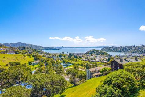 121 Red Hill Circle Tiburon CA 94920