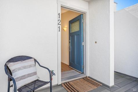 121 Red Hill Circle Tiburon CA 94920