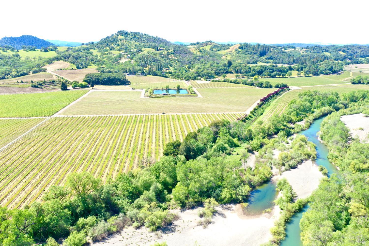5520-1 W Soda Rock Lane Healdsburg CA 95448