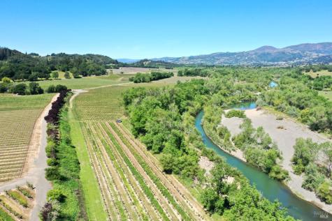 5520-1 W Soda Rock Lane Healdsburg CA 95448