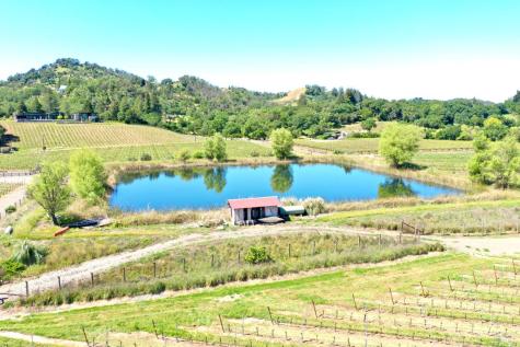 5520-1 W Soda Rock Lane Healdsburg CA 95448
