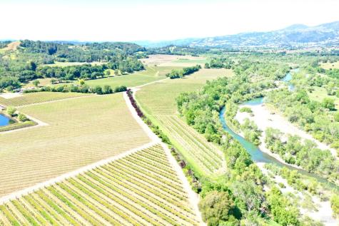 5520-1 W Soda Rock Lane Healdsburg CA 95448