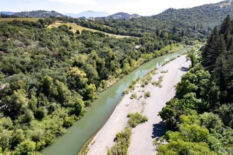 2491 Riverview Drive Healdsburg CA 95448