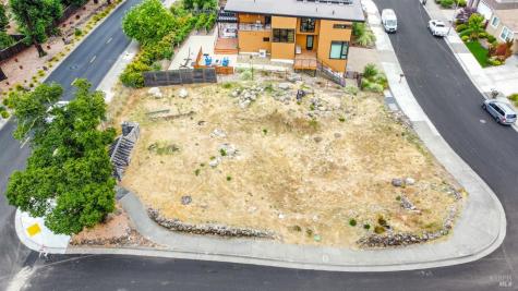 2100 Vintage Circle Santa Rosa CA 95404