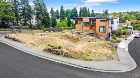 2100 Vintage Circle Santa Rosa CA 95404