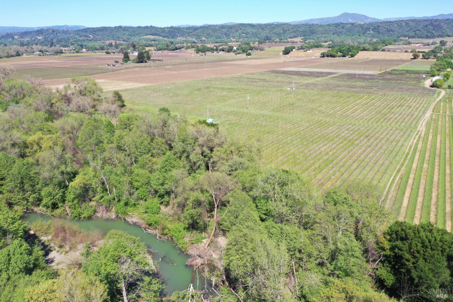 4304 Dry Creek Road Healdsburg CA 95448