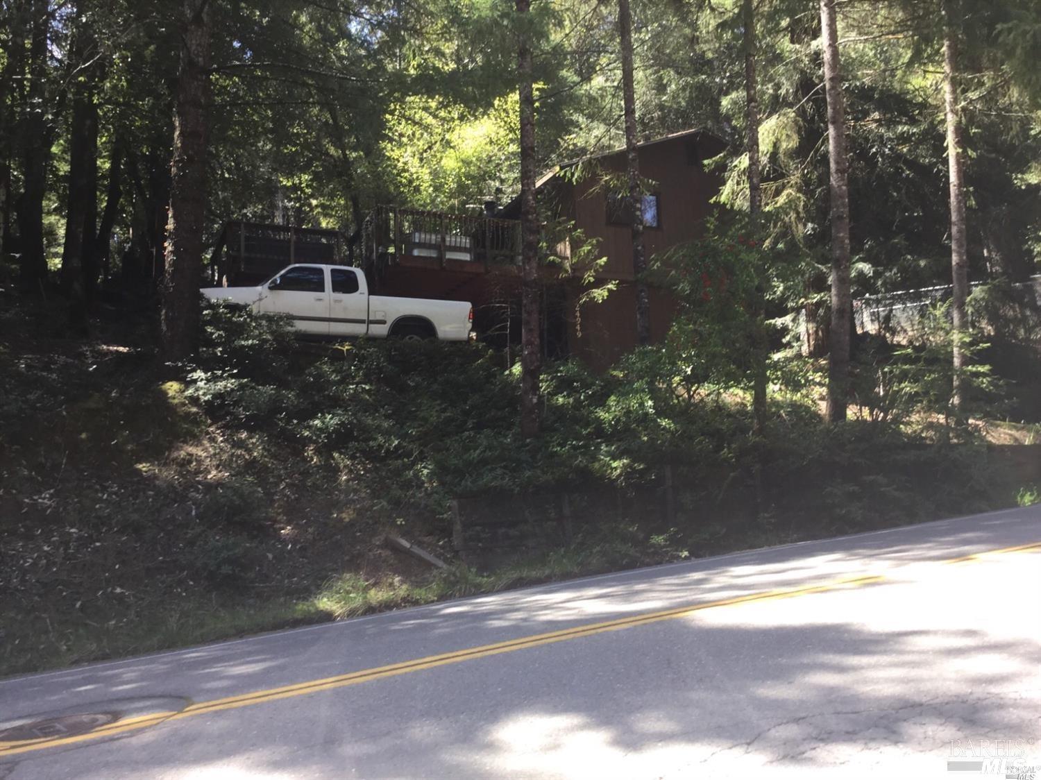 24960 Clover Road Willits CA 95490
