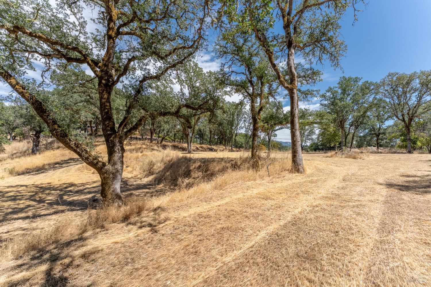 1760 Deerwood Drive Ukiah CA 95482