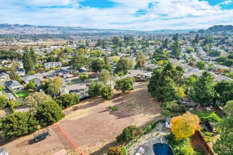 21 Branching Way Petaluma CA 94952