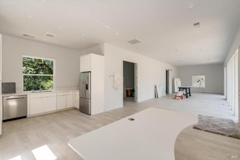3389 Lake Park Court Santa Rosa CA 95403