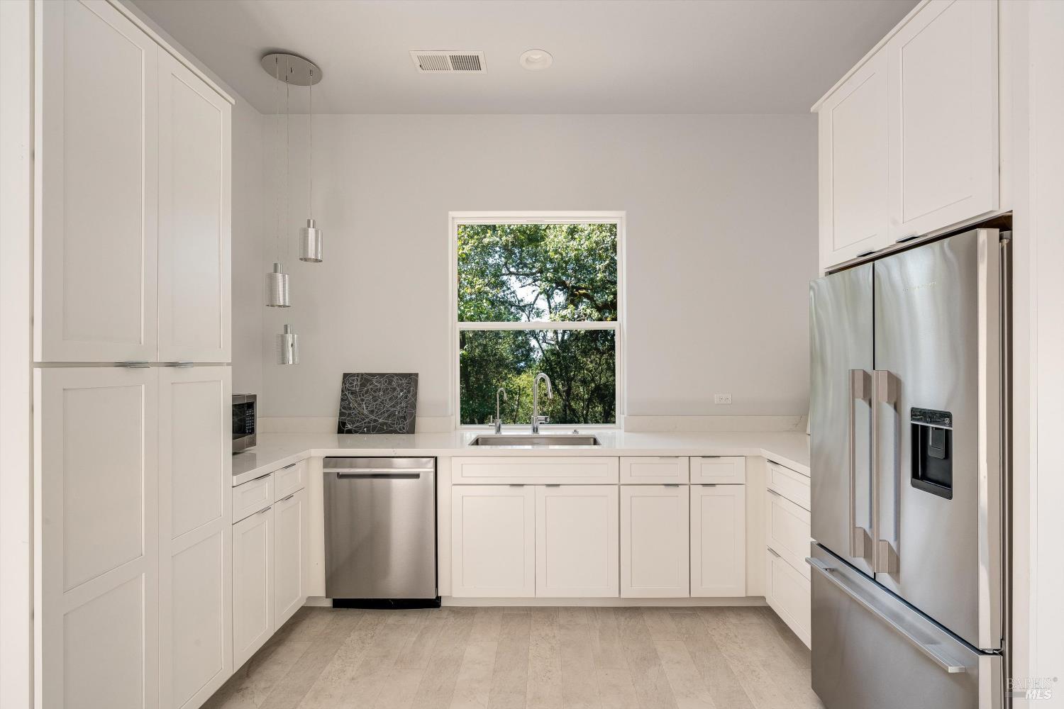 3389 Lake Park Court Santa Rosa CA 95403