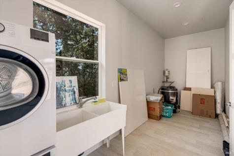 3389 Lake Park Court Santa Rosa CA 95403