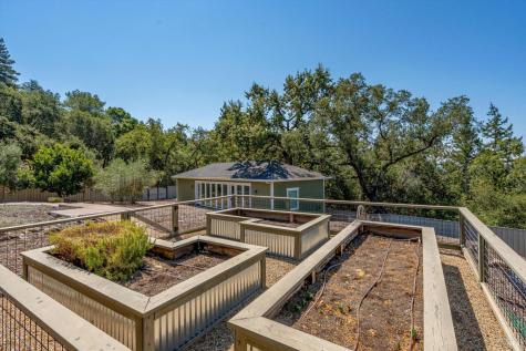 3389 Lake Park Court Santa Rosa CA 95403