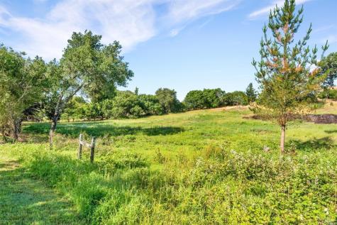 1100 Lytton Springs Road Healdsburg CA 95448