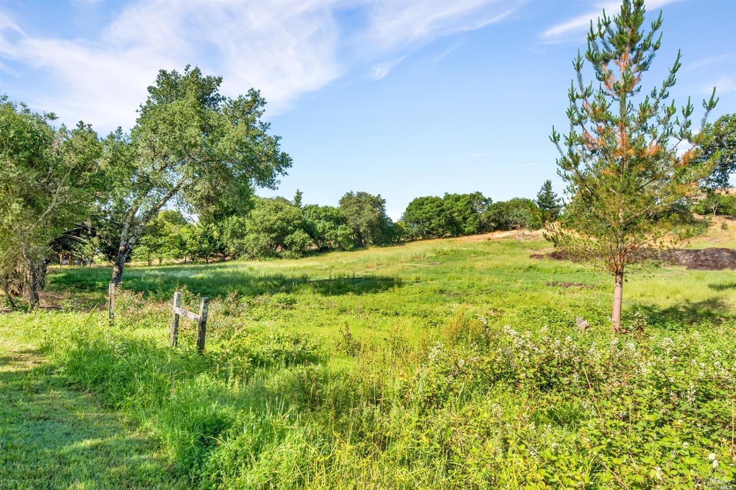 1100 Lytton Springs Road Healdsburg CA 95448