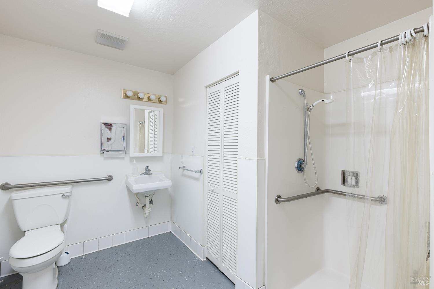 374 Kinley Drive Healdsburg CA 95448