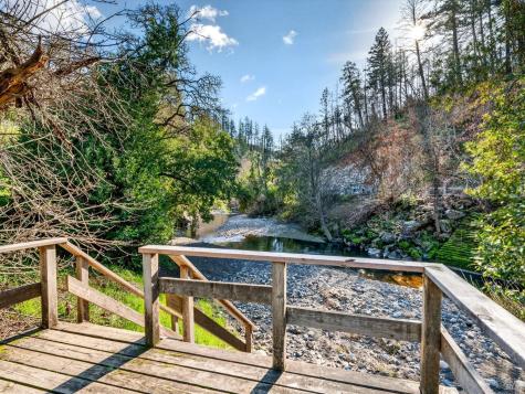 11641 Highway 128 Healdsburg CA 95448