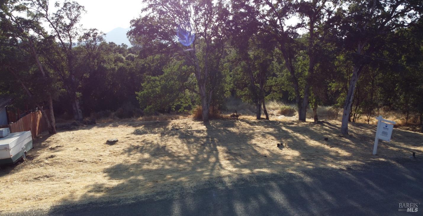 15573 Pine Avenue Clearlake CA 95422