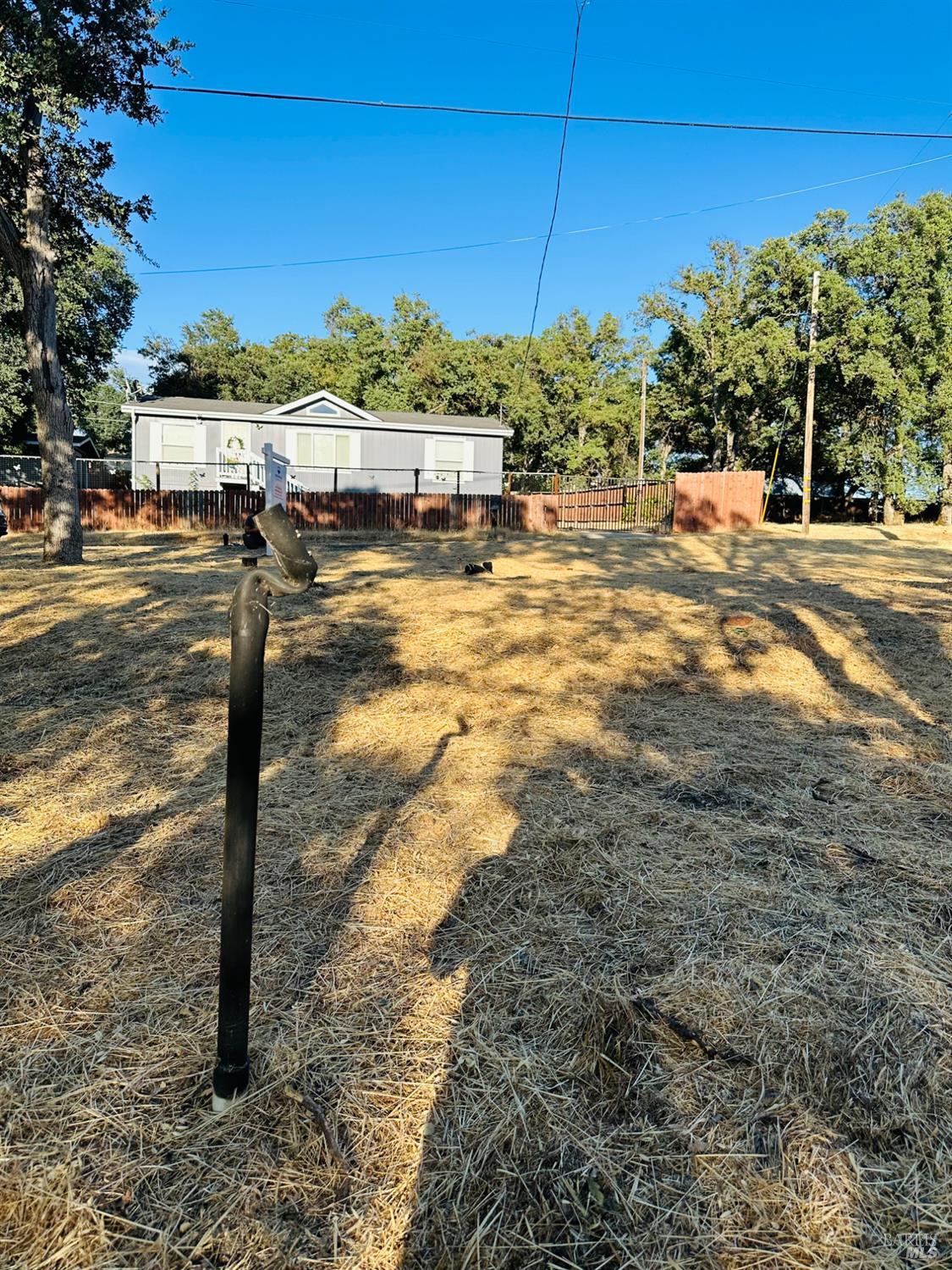 15573 Pine Avenue Clearlake CA 95422