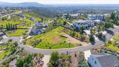 2260 Newgate Court Santa Rosa CA 95404