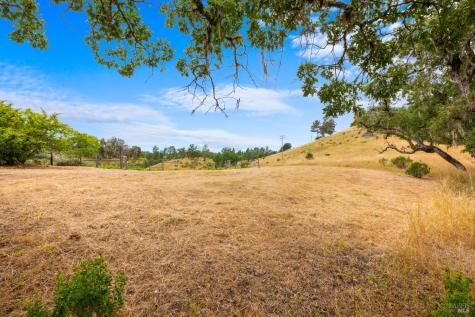 23655 Vineyard Road Geyserville CA 95441