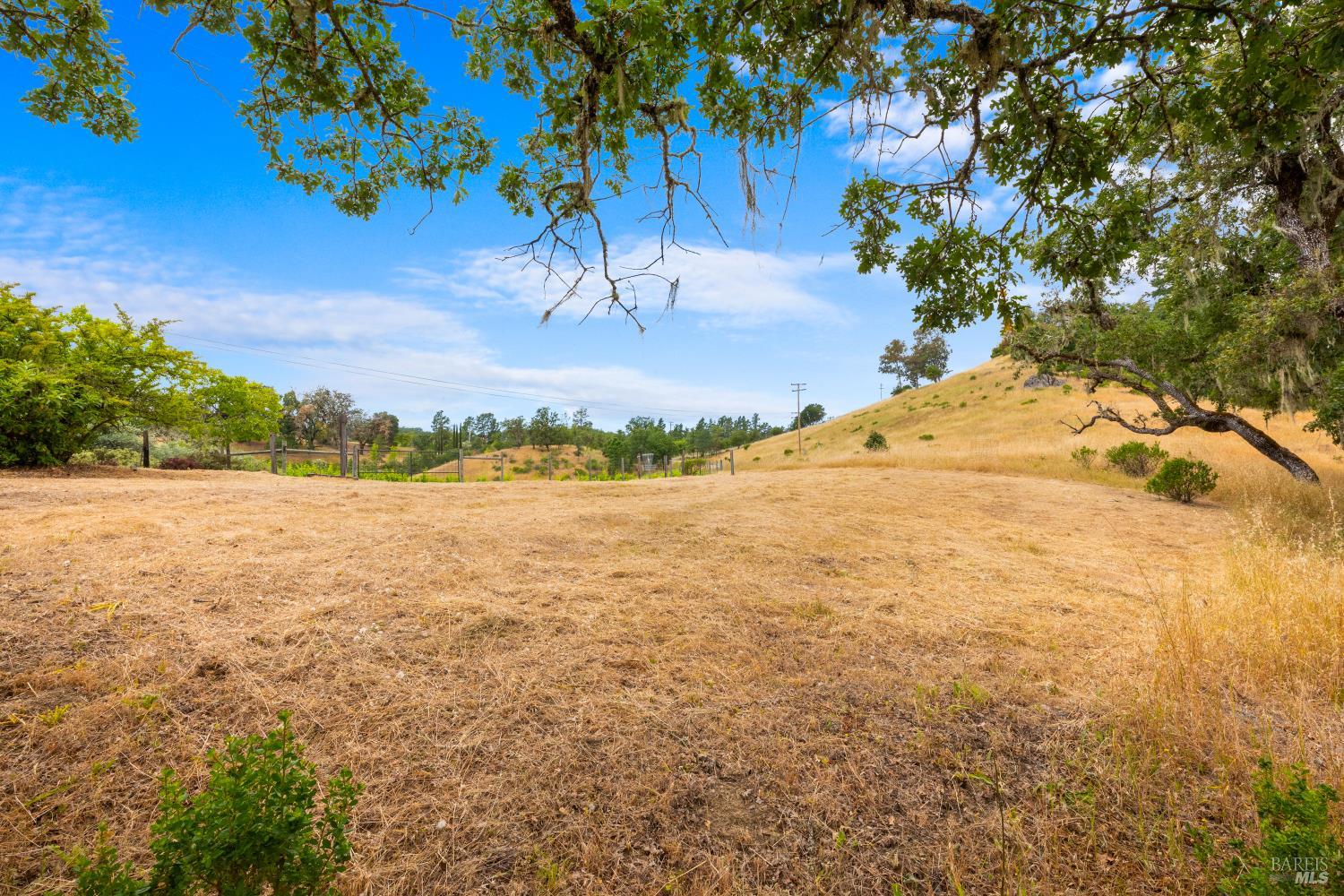 23655 Vineyard Road Geyserville CA 95441