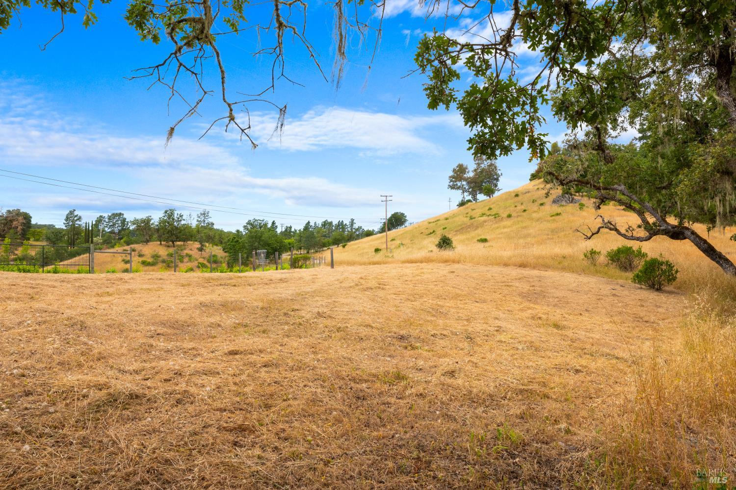 23655 Vineyard Road Geyserville CA 95441