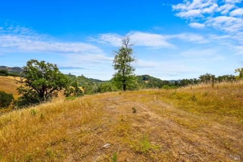 23655 Vineyard Road Geyserville CA 95441