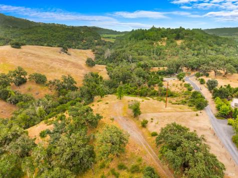 23655 Vineyard Road Geyserville CA 95441