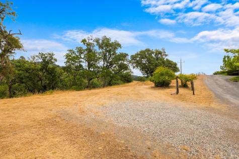 23655 Vineyard Road Geyserville CA 95441