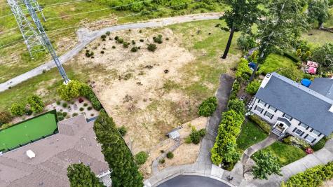 2017 Turnberry Court Santa Rosa CA 95403