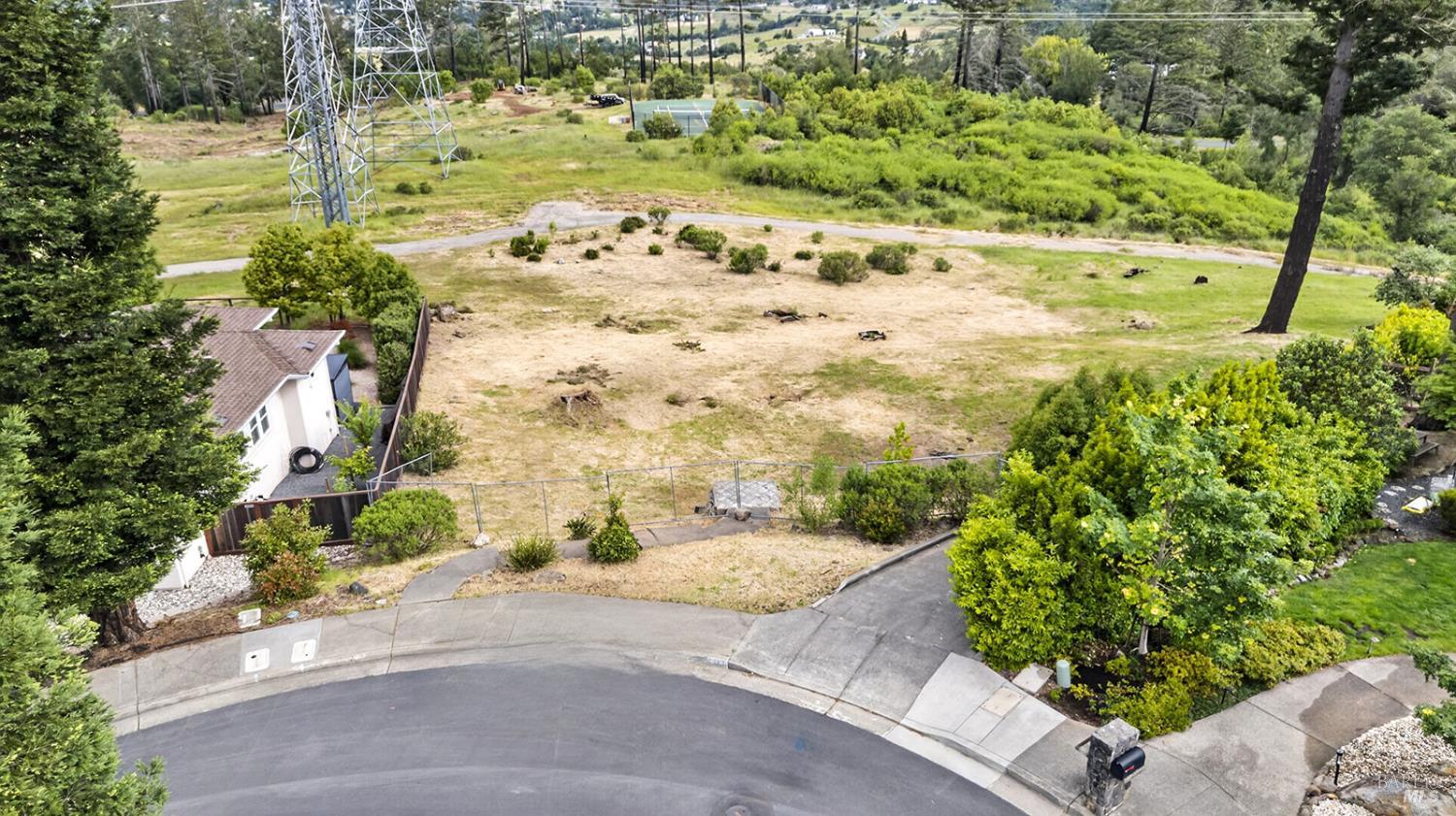 2017 Turnberry Court Santa Rosa CA 95403