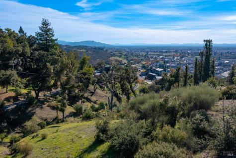 1064 Wikiup Drive Santa Rosa CA 95403