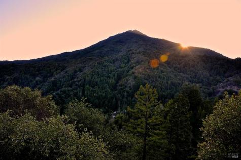 128 Ridgecrest Road Kentfield CA 94904