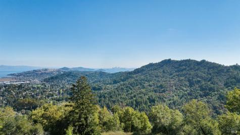 128 Ridgecrest Road Kentfield CA 94904