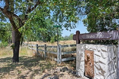 5505 Bravo Toro Lane Santa Rosa CA 95401