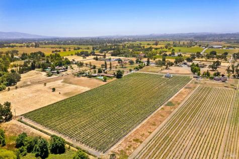 5505 Bravo Toro Lane Santa Rosa CA 95401