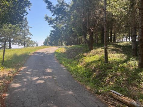21380 Siri Road Guerneville CA 95446