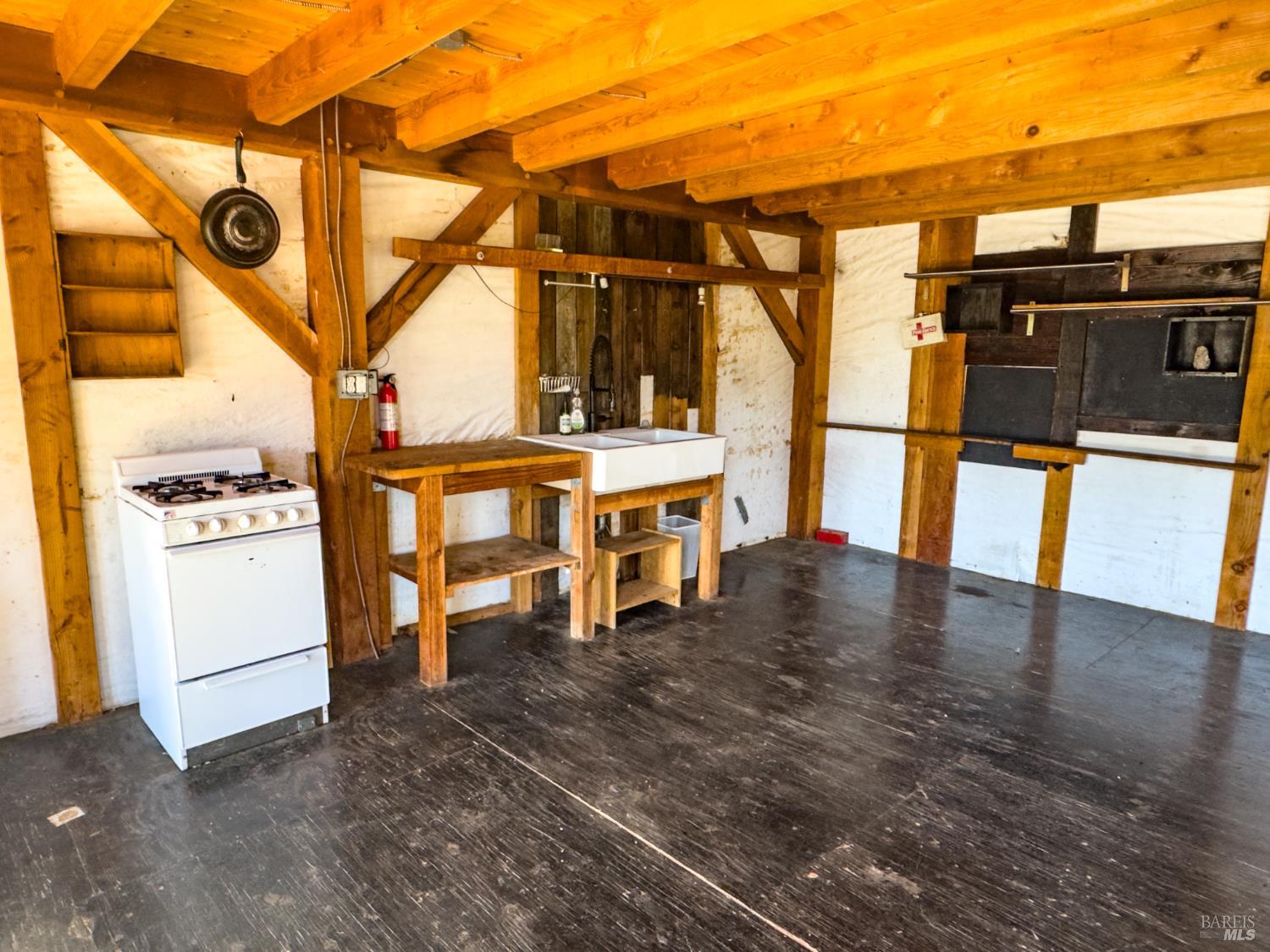 1510 Boonville Road Ukiah CA 95482