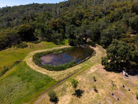 34021 Pine Mountain Road Cloverdale CA 95449