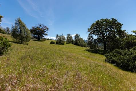 34021 Pine Mountain Road Cloverdale CA 95449