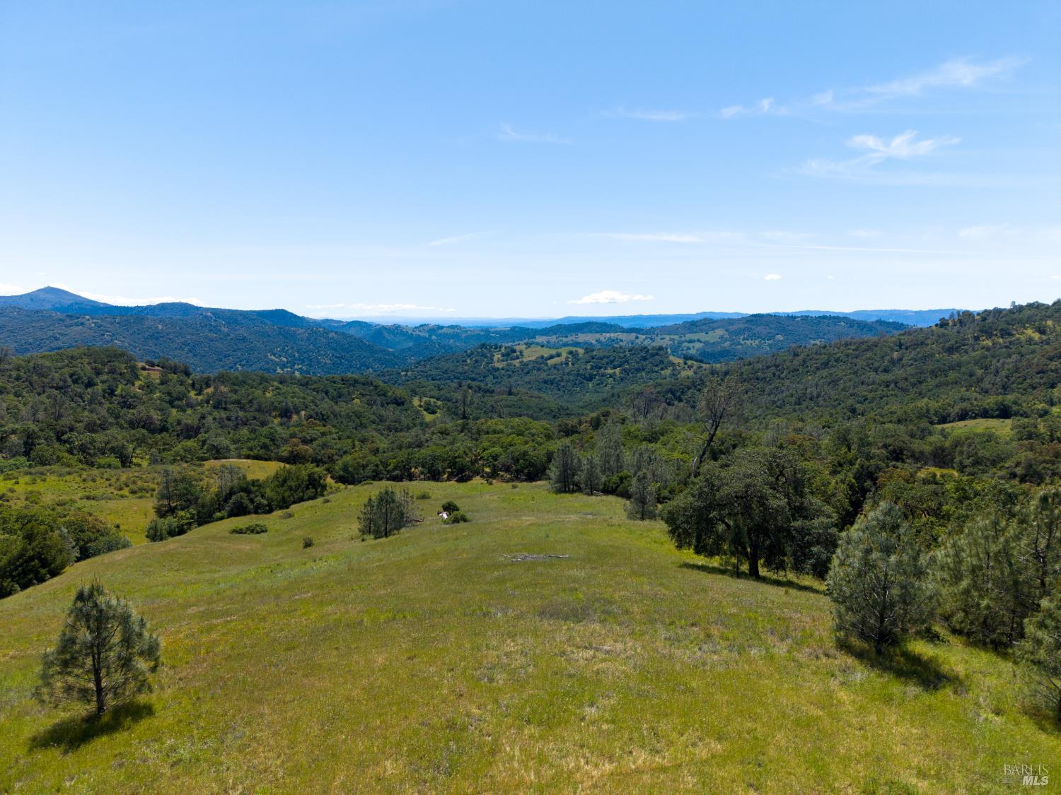 34021 Pine Mountain Road Cloverdale CA 95449